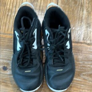 Under Armour Kids Black basketball Sneakers